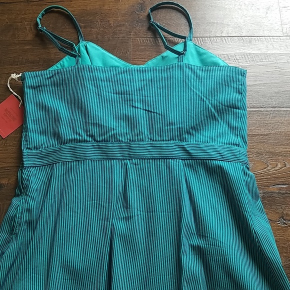 Green Striped Dress - Picture 6 of 8